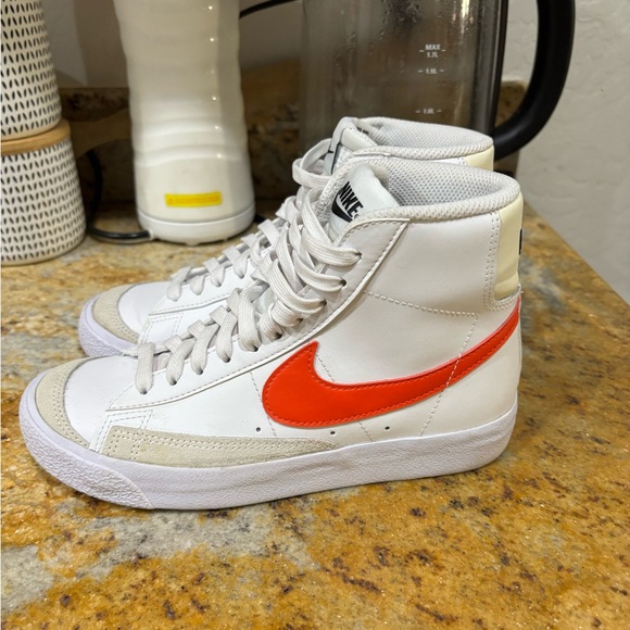 Nike Blazer Mid size 3.5 - Picture 3 of 9